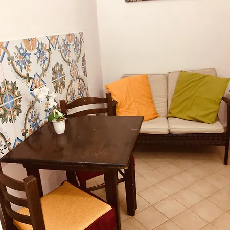 Norman House Apartment *