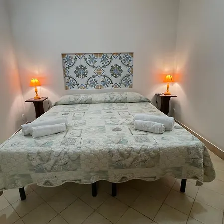 Norman House Daire Palermo